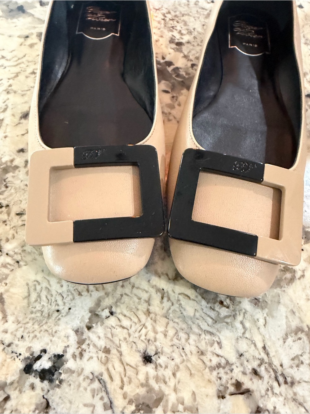 Roger Vivier Nude Patent Square Buckle Ballet Flats - Picture 3 of 6